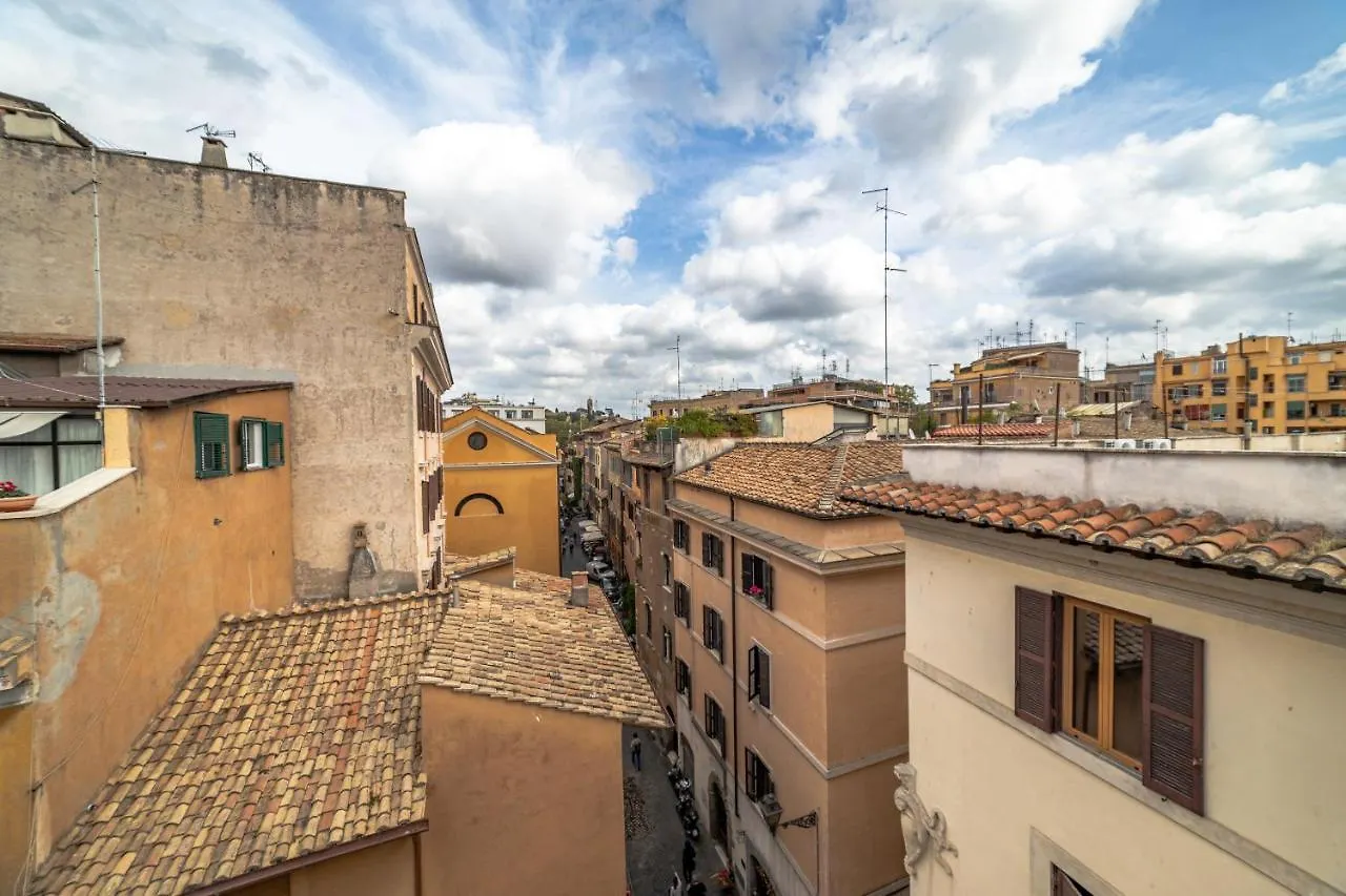 Tiberina Rooftop Trastevere Rome Apartment