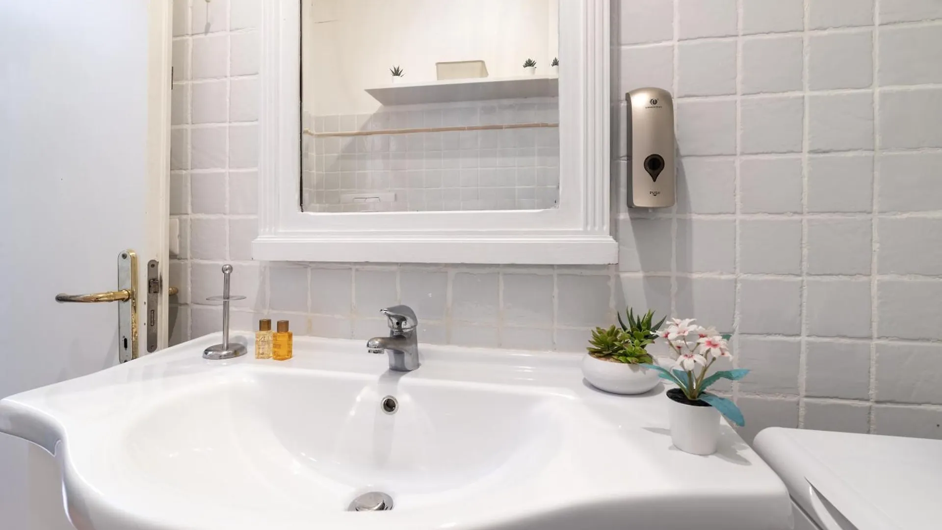 Apartment Tiberina Rooftop Trastevere Rome