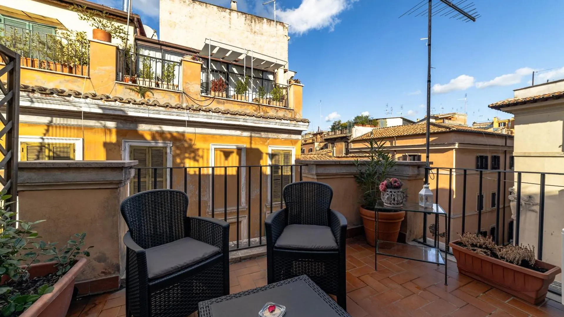 Tiberina Rooftop Trastevere Rome 0*,  Italy